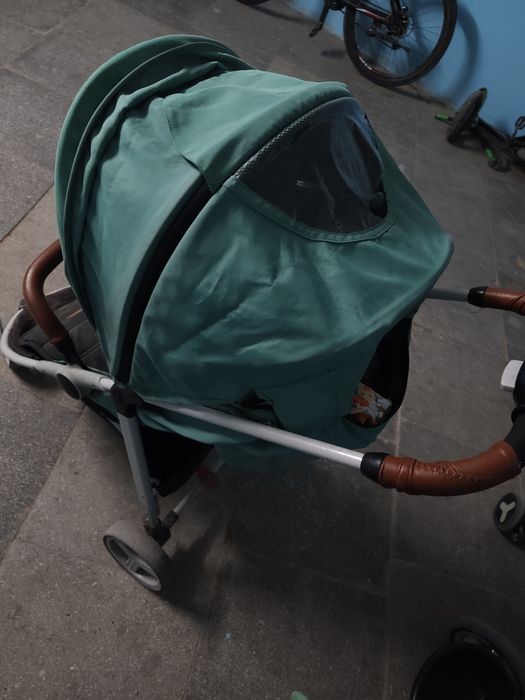 Продам коляски на ходу