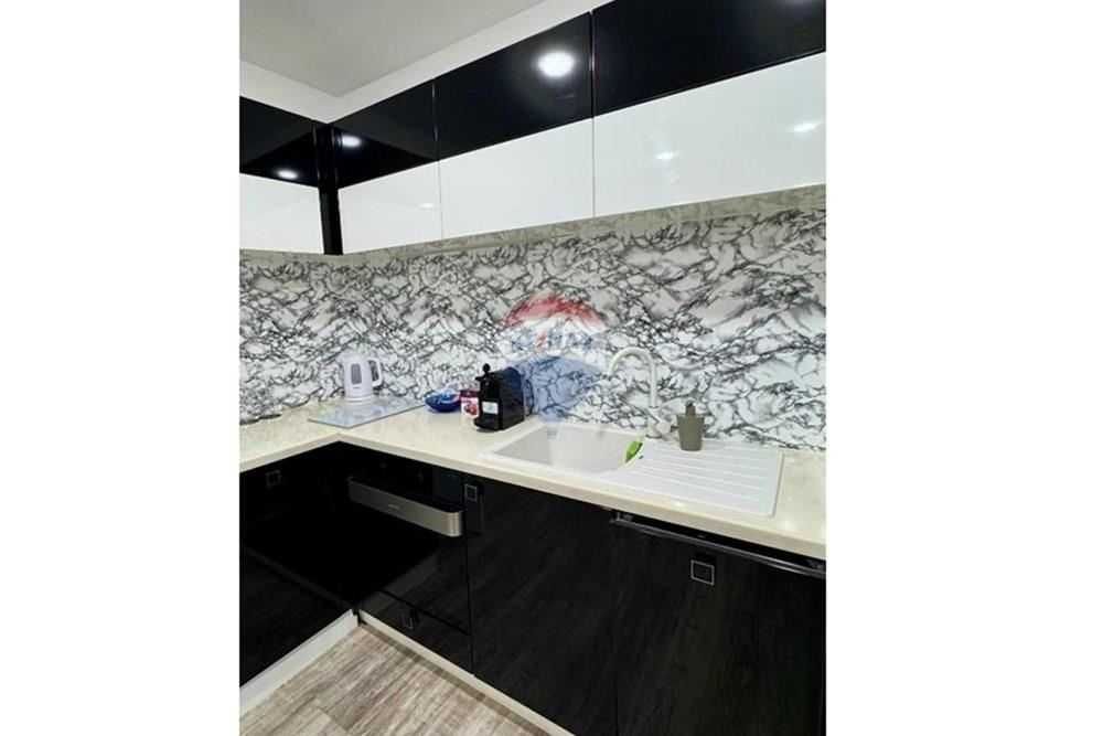 Продава се Многостаен апартамент в Варна, ВИНС - 125 кв.м за 2400 €/кв.м - Снимка #5