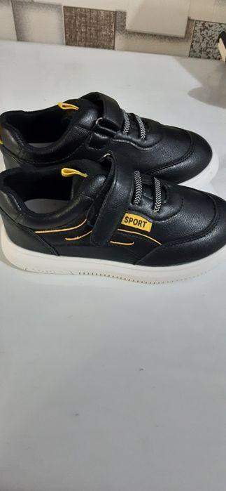 Кроссовки на мальчика