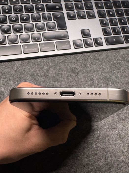 iPhone 16 Pro Max 256 GB Natural Titanium 90%