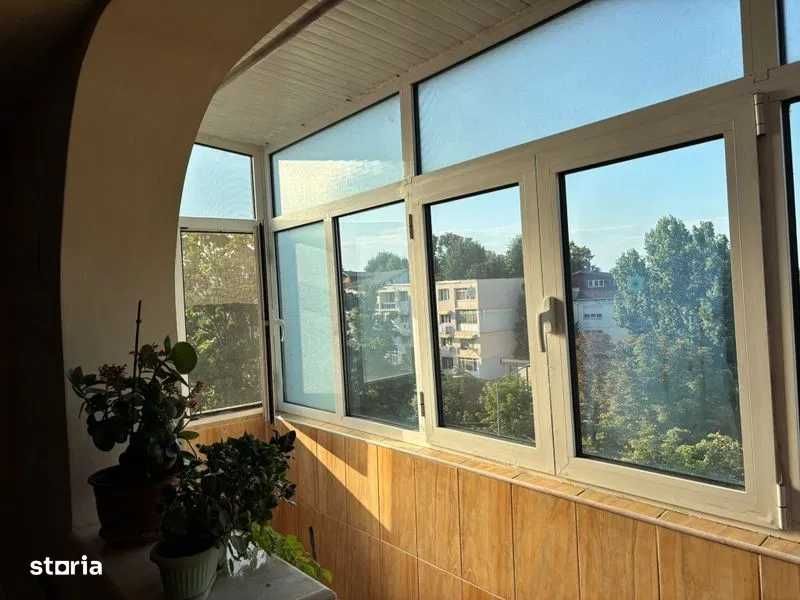 4 camere, 2 bai, decomandat, centrala, Gara focsani, anunt proprietar