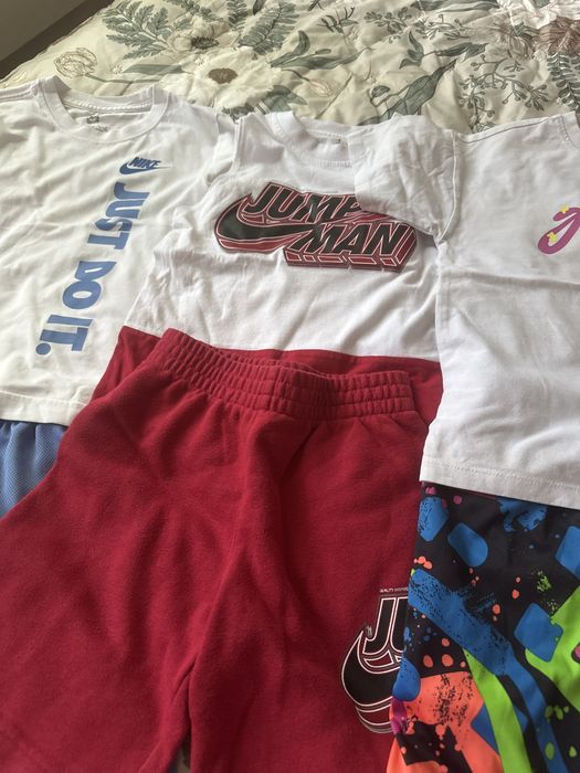 Три екипчета на Nike за момче ! Възраст 5-6 ,6-7 г !
