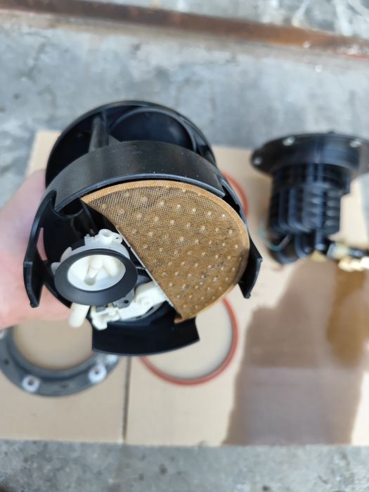 Бензинова помпа Mercedes S500 W221 388кс