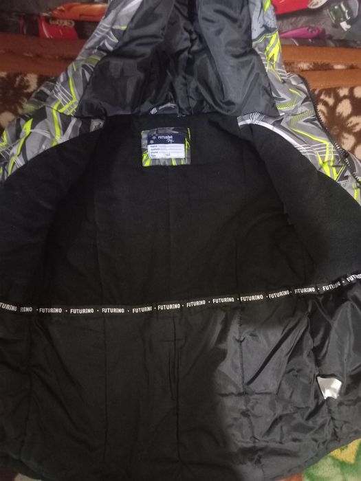 Продам куртку осень-весна