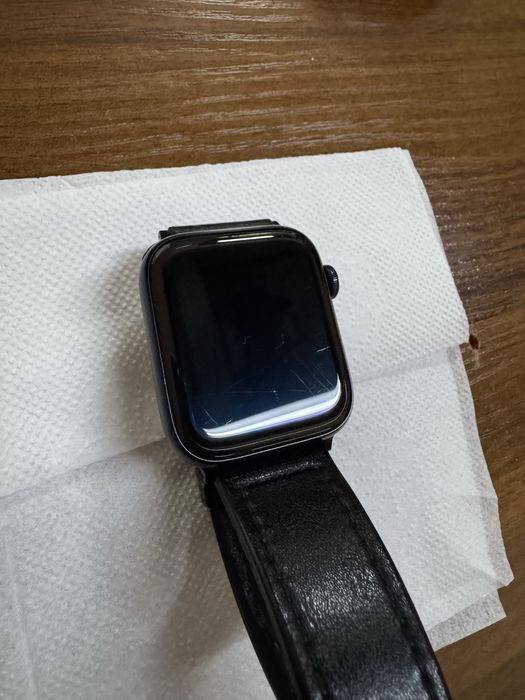 Apple Watch SE gen2 44mm.