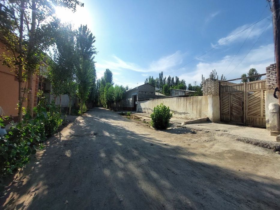 Katta ganjiravon xududida 10 sotixli xovli sotiladi