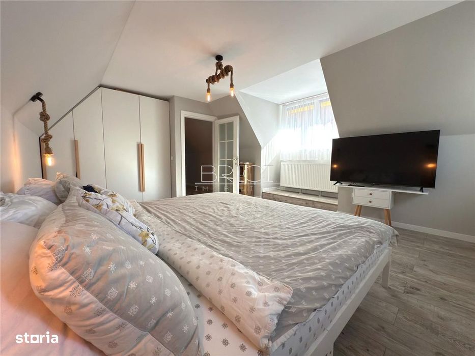 Casa, 120mp, 4 camere, 55mp Beci, cu Parcare, Str. Lunga