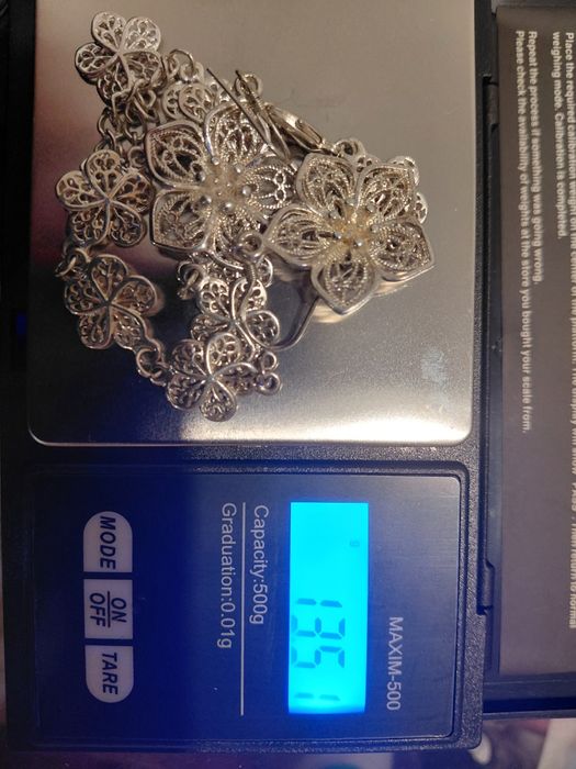 Сребърна гривна и обеци