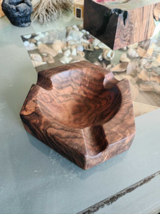 Арт пепелник за пури