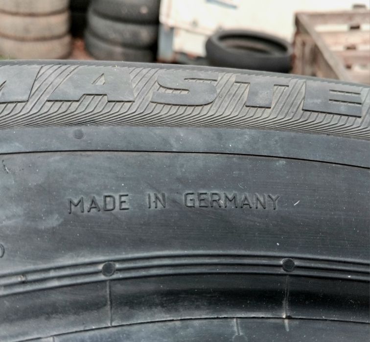 Гуми 235 45 19 Мишелин Michelin 3 броя - нов внос. Не са нови! Посочената цена е за един брой гума. Без коментар на цената. 43 години опит в бранша.