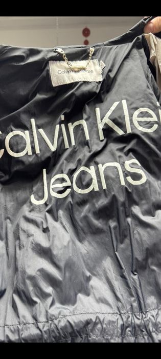 Куртки и пальто женская