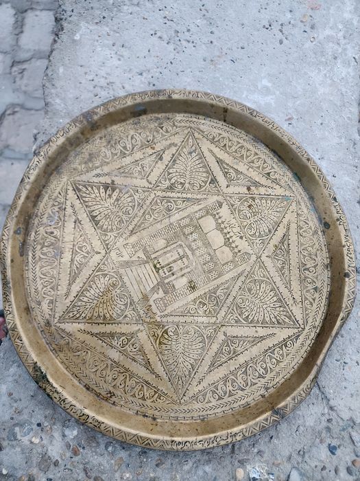 Антиквар Мис лали