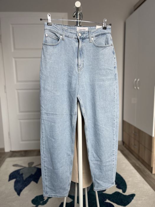 Дънки Calvin Klein