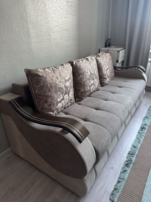 Продам диван раздвижной