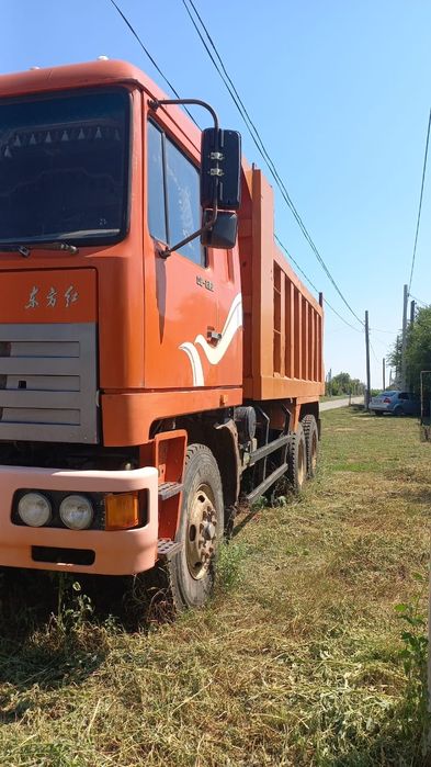 Самосвал Донфенг