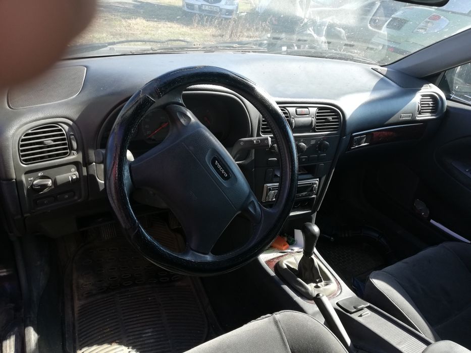 Волво В40/volvo v40 1.9tdi 115к.с на части с. Окоп • OLX.bg
