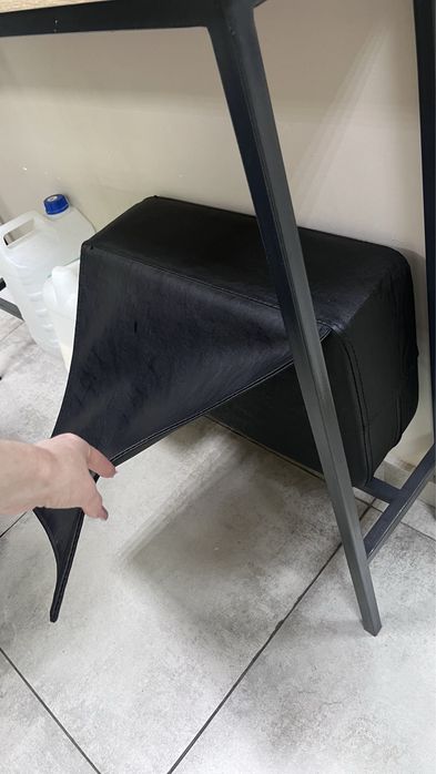 Продам парикмахерское барберское кресло