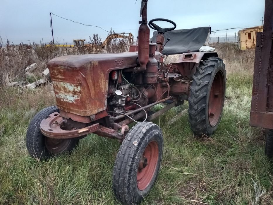 Продам трактор т 25