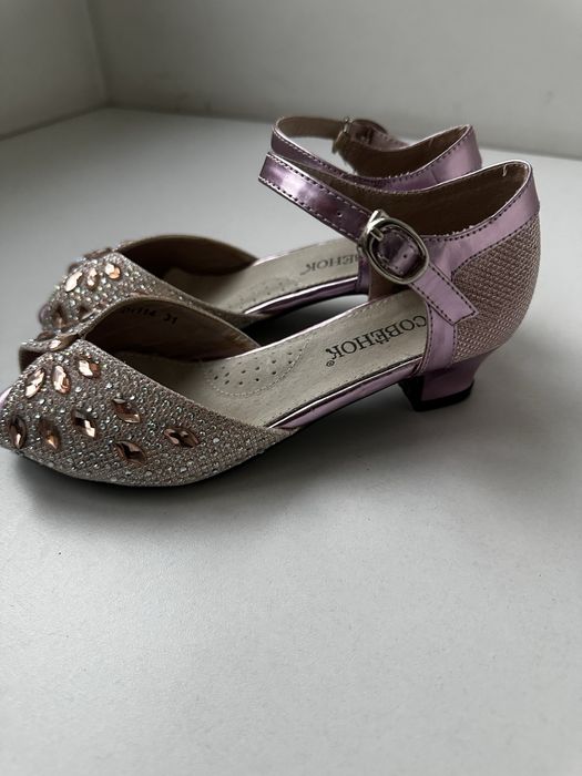 Нарядные туфельки для девочки, размер 30–31