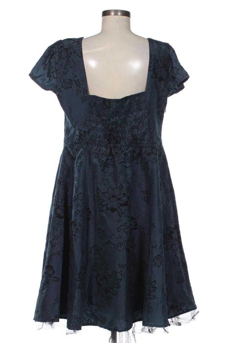 Vând rochie dama eleganta