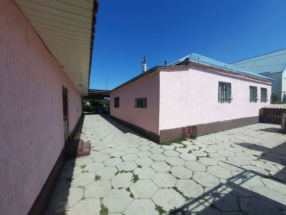 Продается дом. В конце Сулейменова