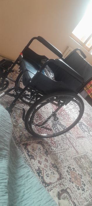 Инвалидная коляска