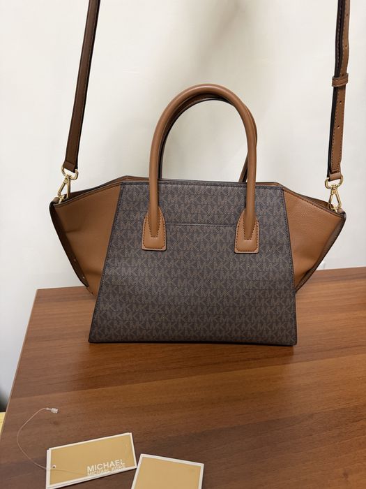 Оригинална дамска чанта Michael Kors