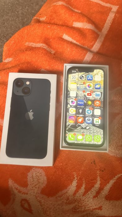 Смартфон Apple 13 mini