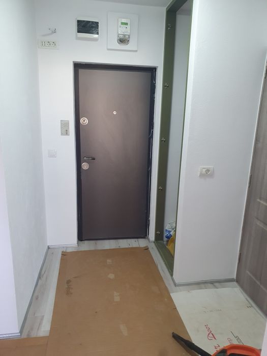 Vand apartament 2 camere decomandat