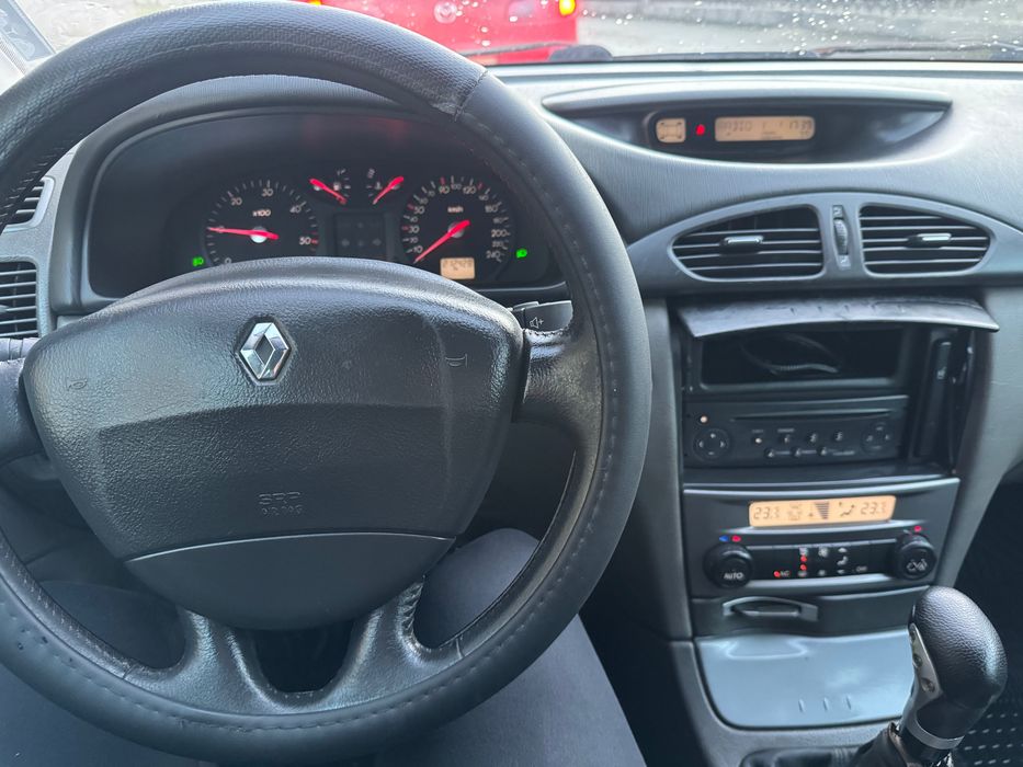 Рено Лагуна 1.9 dci 120