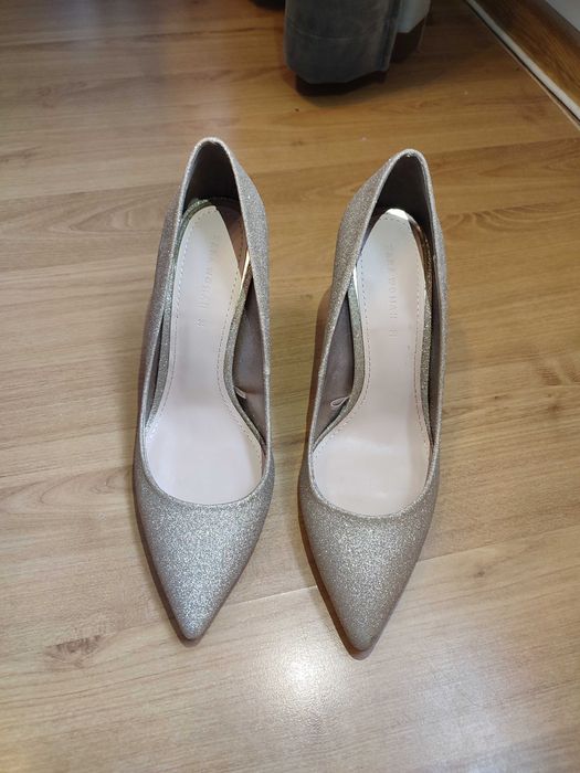 Pantofi stiletto Zara