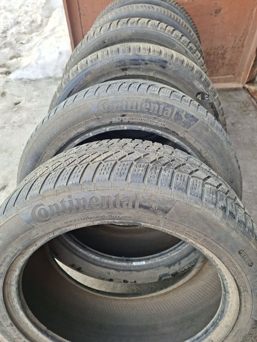 Продам шины 235/50/18