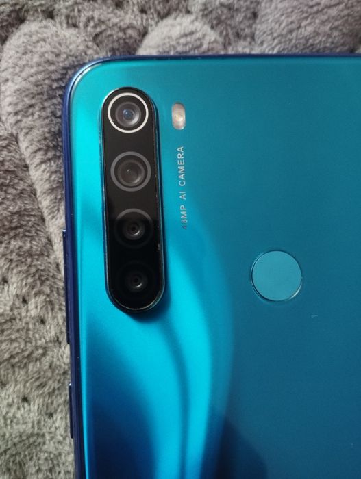 Продам редми нот 8