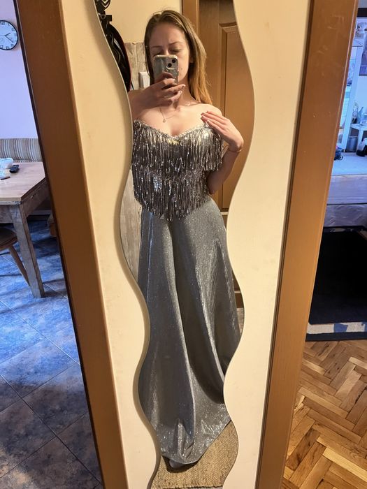 Официални рокли .