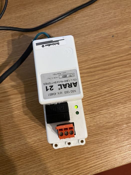 Sursa curent ARAL 21 12V, 1.8AH