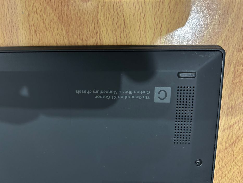 Като нов! Лаптоп Lenovo X1 Carbon Gen7 i7/16GB RAM/512GB, 3м. гар.
