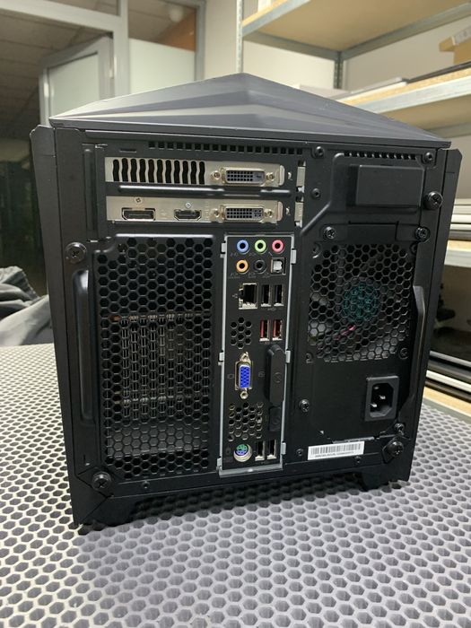 Игровой Lenovo Cube.