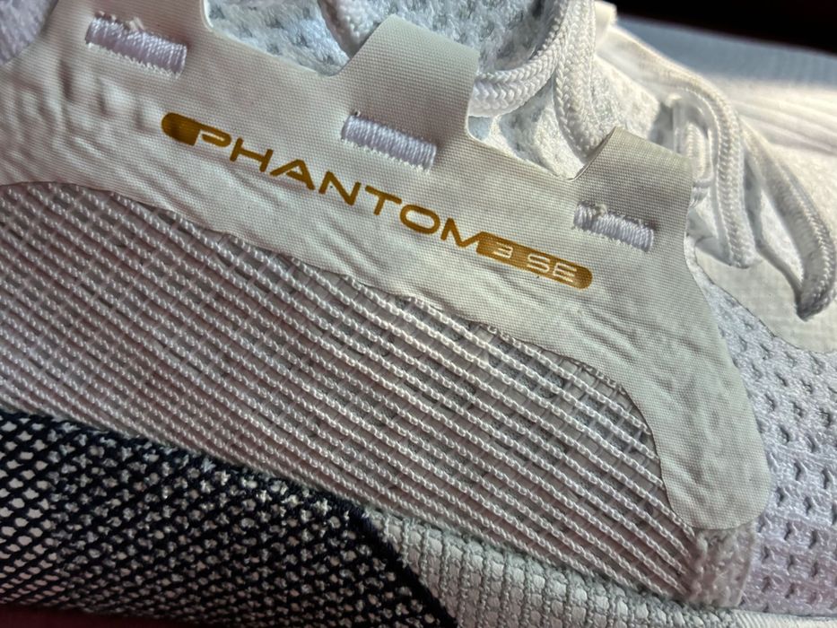 Under Armour • Phantom