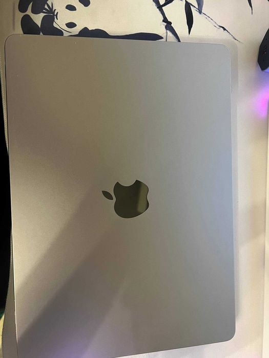 Macbook air M2 16gb
