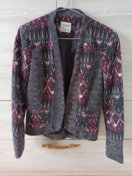 Сако Vero Moda - различни видове