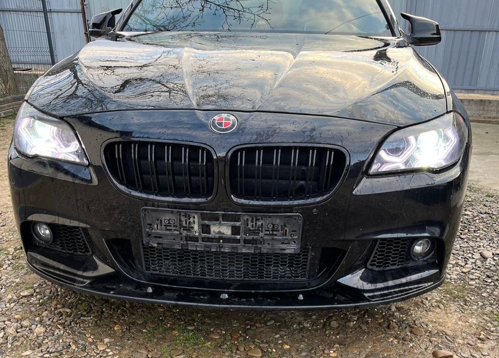 Fata completa  bara m faruri bixenon capota aripa trager bmw f10 f11