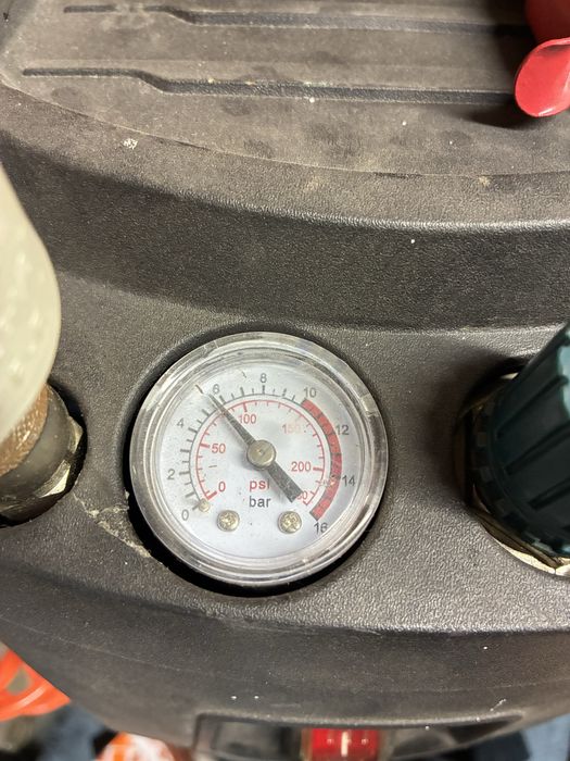 Компресор ferrex 50L