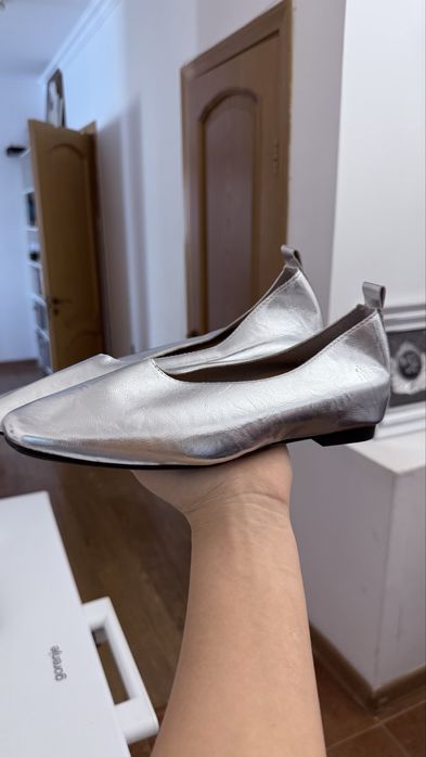 Продам обувь балетки