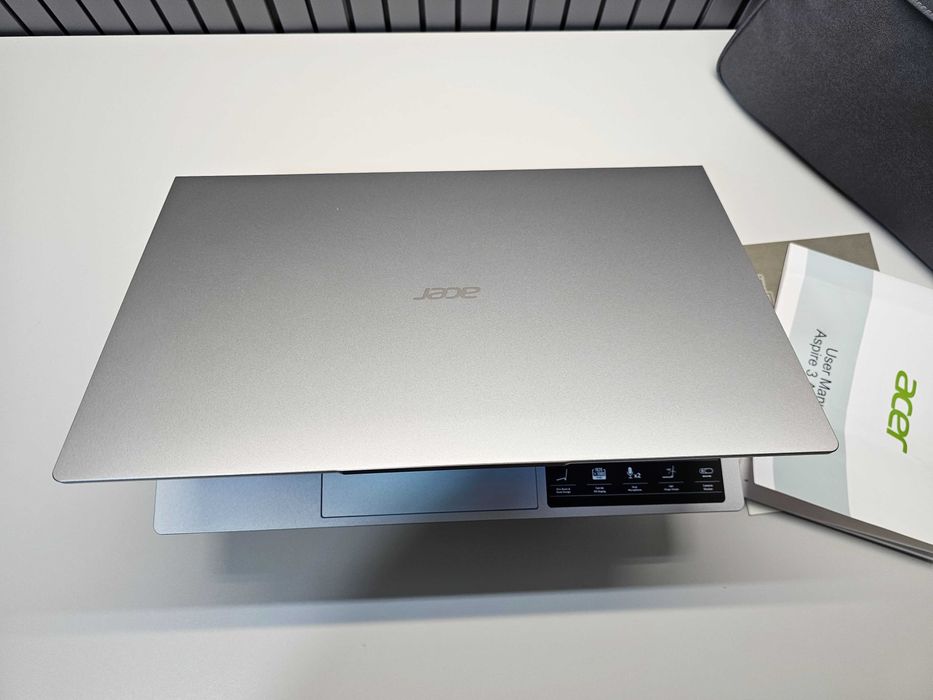 ПРОДАМ Acer A325 Ноутбук Core™i3 13-ПОКОЛЕНИЯ/8GB/512SSD/15.6"iPSFHD.