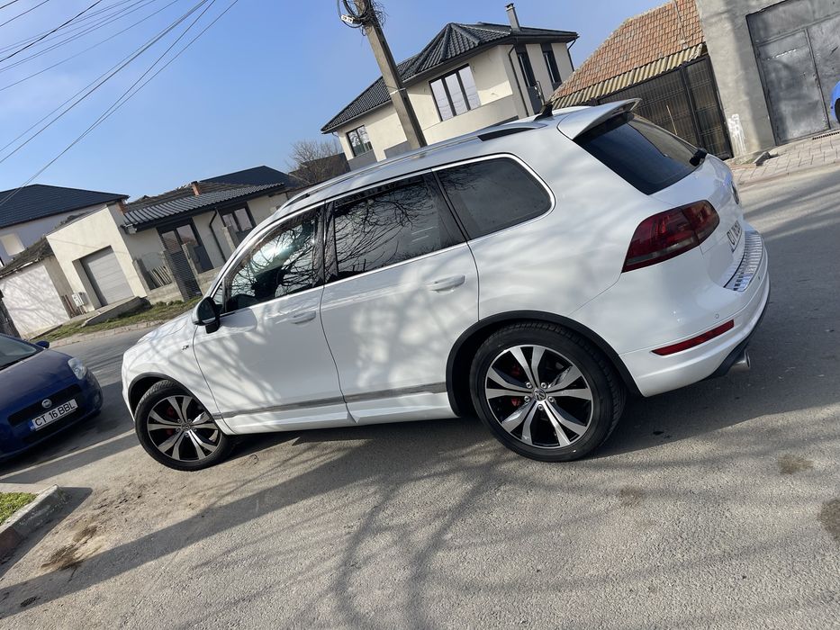 Touareg  R line  3.0TDI V6 245cp