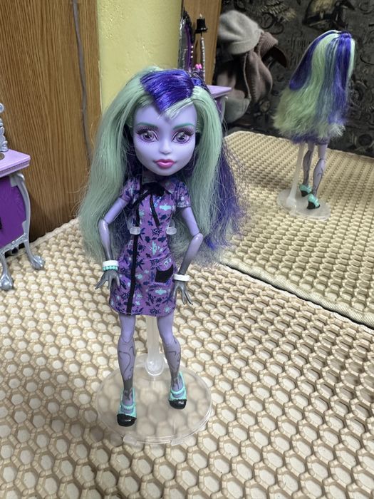 Продам куклу  монстр хай!