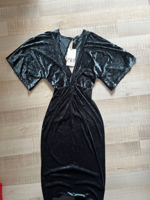 Rochie catifea Zara noua