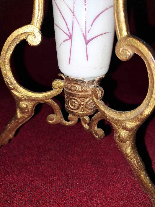 vaza victoriana bronz opalina anii 1800