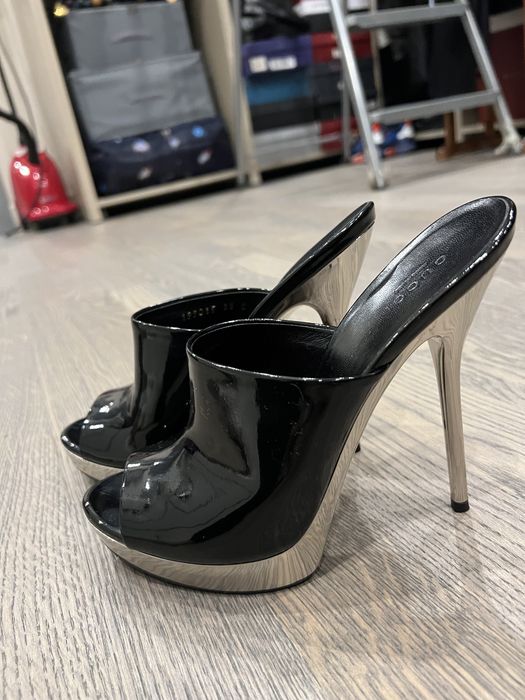 Босоножки  Gucci