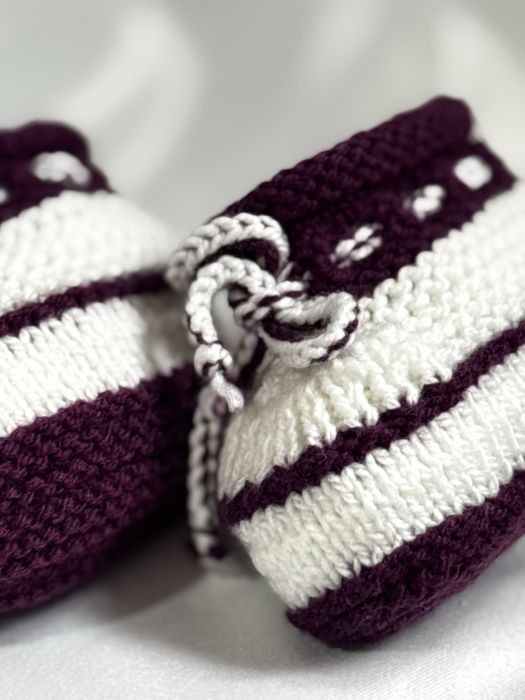 Детские вязаные пинетки